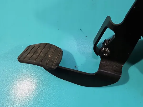 Pedalsats OEM 465405580R för Renault Trafic III image 3