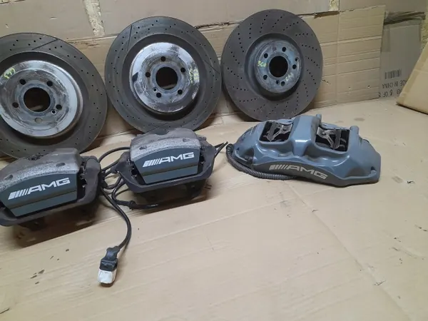 Remschijvenset OEM 250407 360mm Mercedes C63 AMG image 3