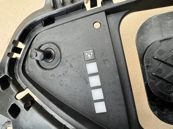 Laadpoortklep Hyundai Kona II EV N-Line OEM 863CC-HF002 image 8