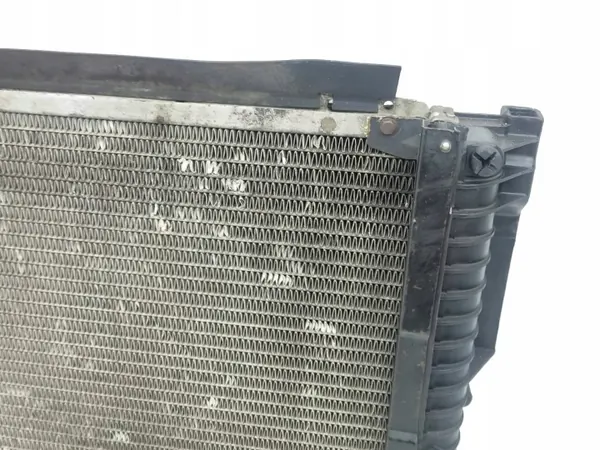 Renault Espace III Waterradiator OEM 070890330F image 3