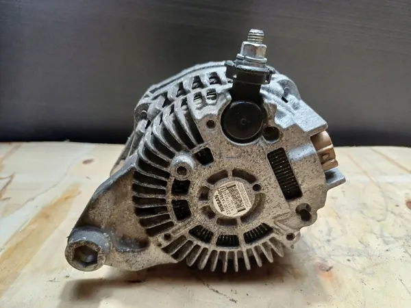 NISSAN NAVARA 2.5 DCI Vaihtovirtageneraattori 12V 150A image 4