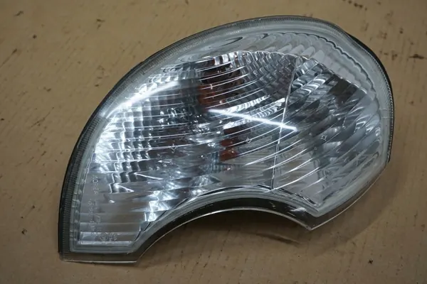 HYUNDAI TERRACAN Clignotant Avant Droit Original image 4