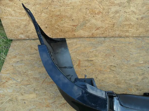 AUDI A4 B7 Parachoques Trasero 8E0807521C image 3