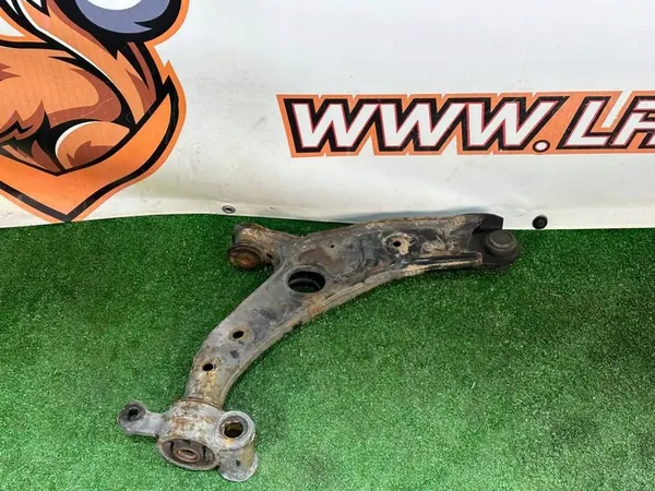 Fram Vänster Kontrollarm Mazda 3 BM image 2