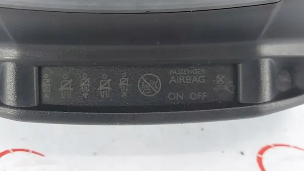 Plafonnier PEUGEOT 2008 II 20r OEM 9814757480 image 3