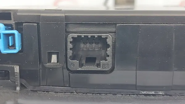 Plafonnier PEUGEOT 2008 II 20r OEM 9814757480 image 5