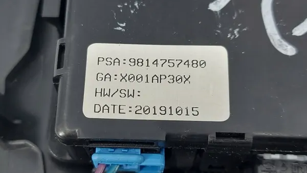 Plafonnier PEUGEOT 2008 II 20r OEM 9814757480 image 8