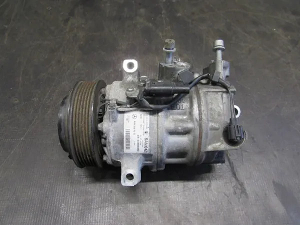 Compresor de AC Mercedes-Benz 1.5 DCI 18-22 A0008306202 image 2