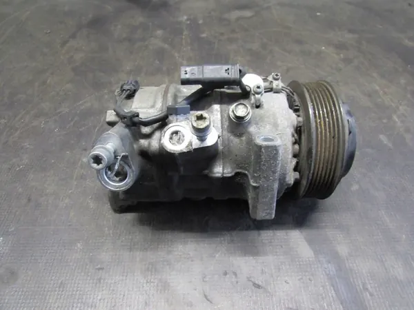 Compresor de AC Mercedes-Benz 1.5 DCI 18-22 A0008306202 image 3