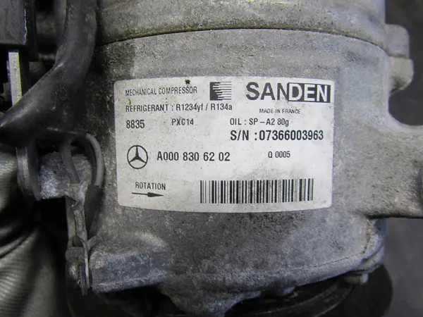 Compresor de AC Mercedes-Benz 1.5 DCI 18-22 A0008306202 image 9