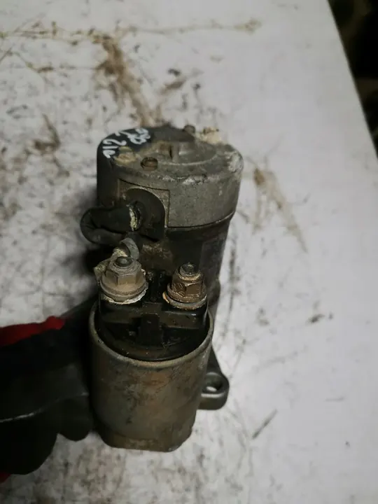 Motor de arranque Nissan Primera P12 2.0 16V Hitachi image 3