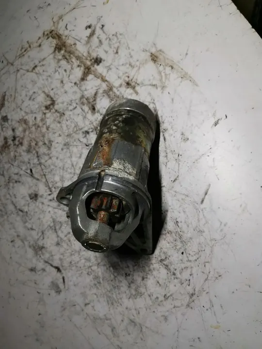 Motor de arranque Nissan Primera P12 2.0 16V Hitachi image 4