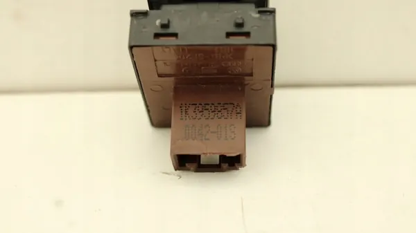 Fensterschalter ME Premium VW Golf Passat 1K3959857A image 3