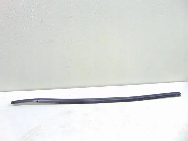 Joint de capot OEM 8251AP pour Peugeot Boxer 06- image 2