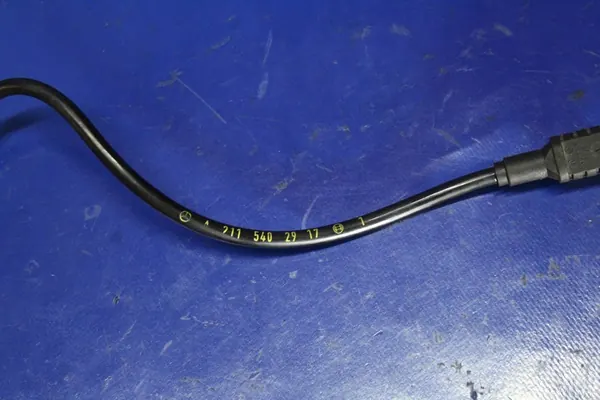 ABS-sensor Voor Mercedes W219 A2115402917 image 2