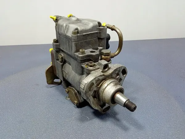 AUDI A4 B5 PASSAT B5 1.9 TDI Einspritzpumpe 028130109H image 6