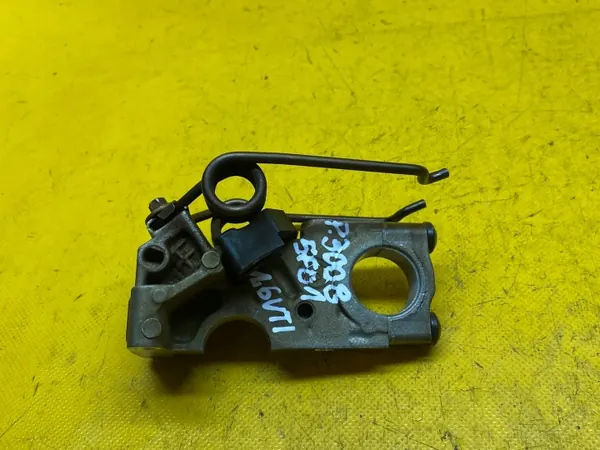 OEM 7570013 Laakerituki Peugeot 3008 1.6 VTI:lle image 5