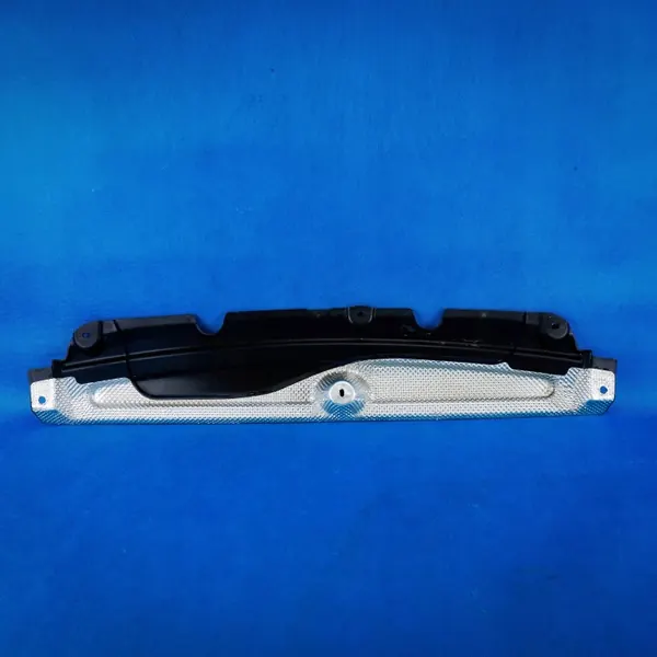BMW X5 G05 LCI taka-aluskilpi OEM 51758093896 image 4