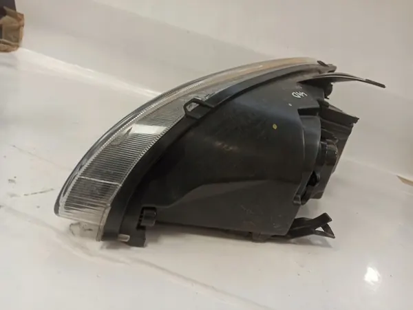 Oikea etuvalaisin Ford Focus II 084311169R image 9