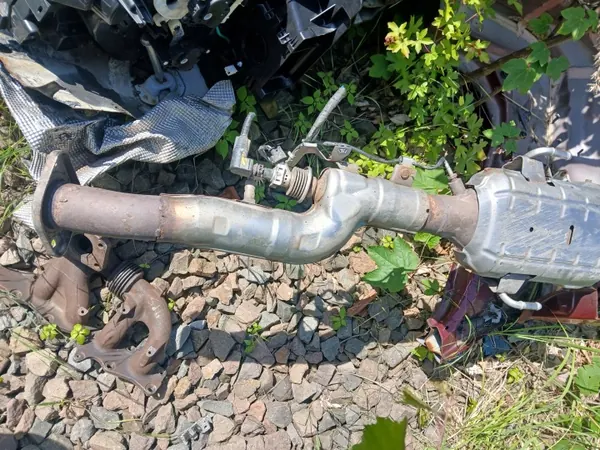 Inyector AdBlue Mazda usado OEM SH18 para CX-5 image 3