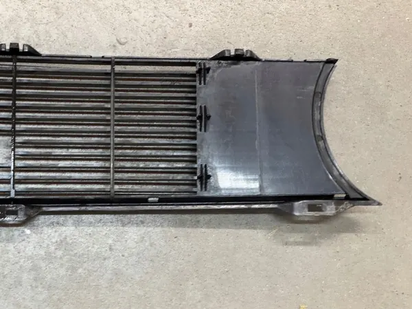 VW Golf I Grill 1974-1983 image 10