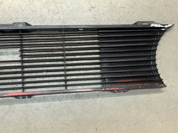 VW Golf I Grill 1974-1983 image 6