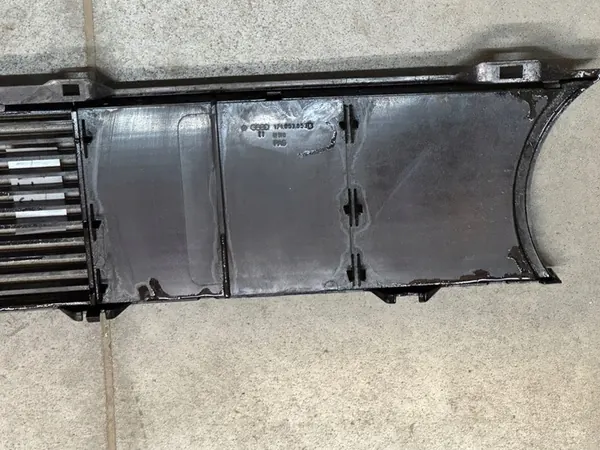 VW Golf I Grill 1974-1983 image 9