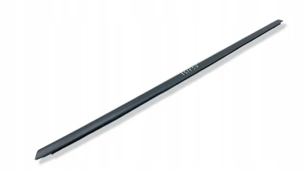 Tesla Model Y Achterruitlijst OEM AMD228322 image 2