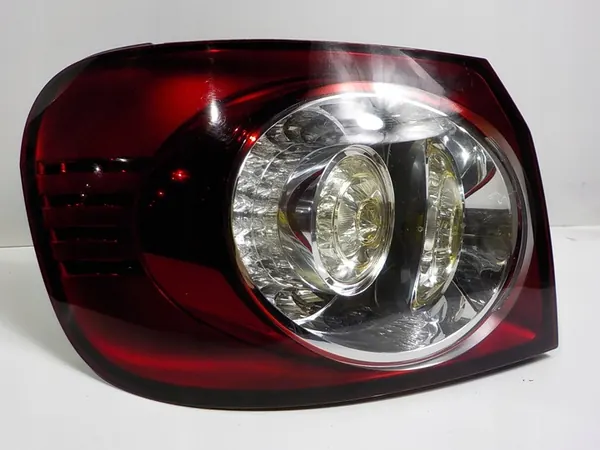 Luz trasera izquierda Volkswagen Golf V Plus OEM 5M0945095N image 2