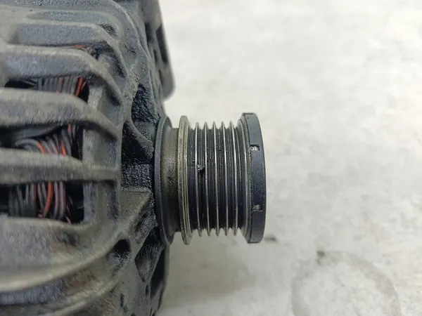 Vaihtovirtageneraattori Peugeot 5008 1.6 THP image 6