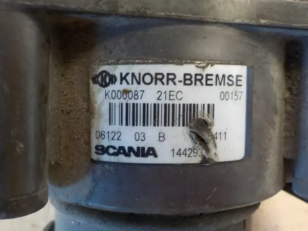 Scanian Pääjarruventtiili OEM 1463045 - Käytetty image 5