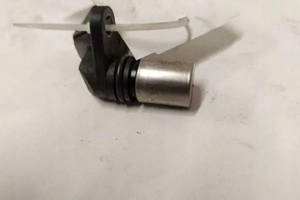 Sensor de posición del árbol de levas MAZDA 6 SEDAN OEM image 4