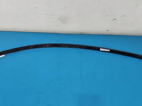 Barre de toit droite OEM 7433754 pour BMW G30 image 7