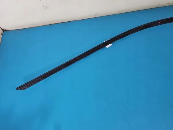 Barre de toit droite OEM 7433754 pour BMW G30 image 8