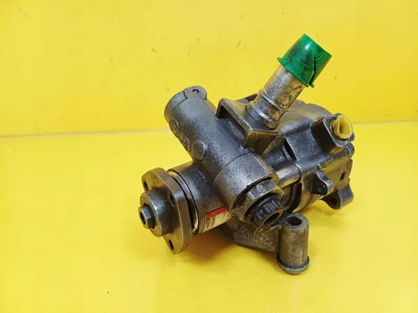 Mercedes ohjauspumppu OEM DRC100322 Käytetty image 2