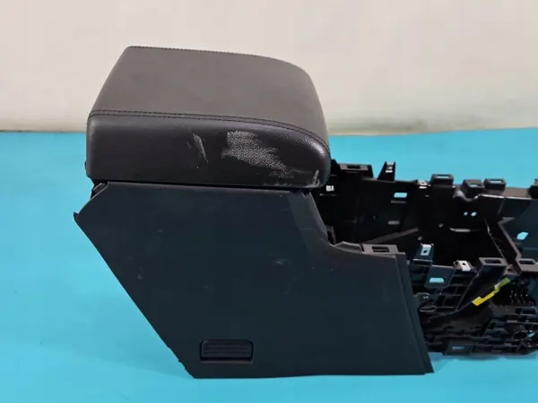 Accoudoir OEM IMPRK1360739 pour Land Rover Discovery Sport image 3