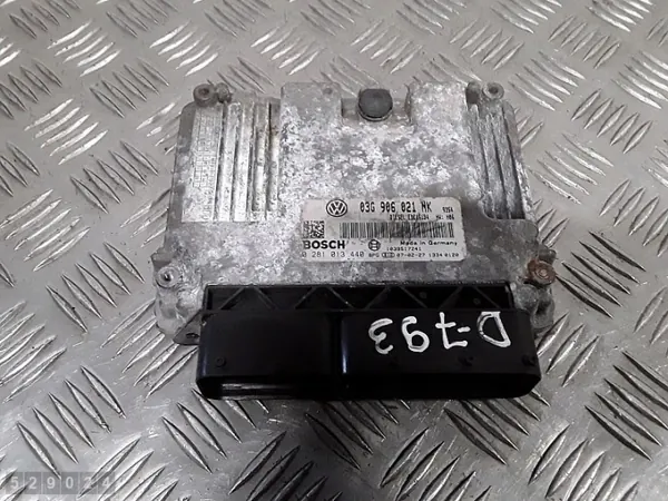2007 VW Passat B6 ECU 2.0 TDI 03G906021NK image 2