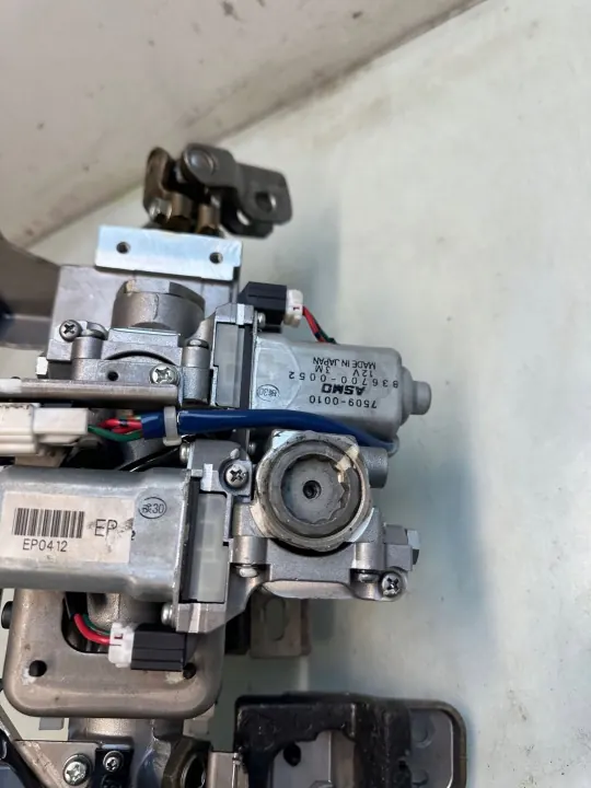 Infiniti G37 Rattstolsmotor OEM 75090010 image 4