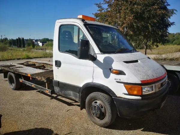 Iveco Daily ovenlukko OEM as2 - Etu vasen 2004 image 3