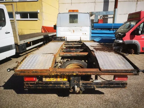 Iveco Daily ovenlukko OEM as2 - Etu vasen 2004 image 8
