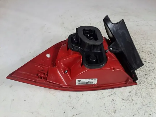 Lámpara LED trasera derecha VW Touareg 2010- image 5