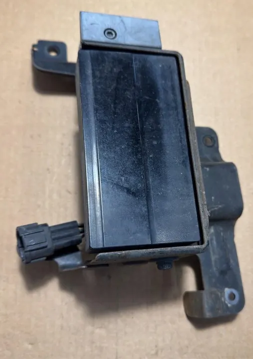 Radar Distronic Infiniti OEM 28437 1MA0B - Usado image 7