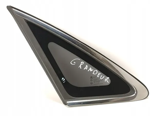 Vidro triangular lateral OEM 43R000050 Esquerdo Traseiro image 2
