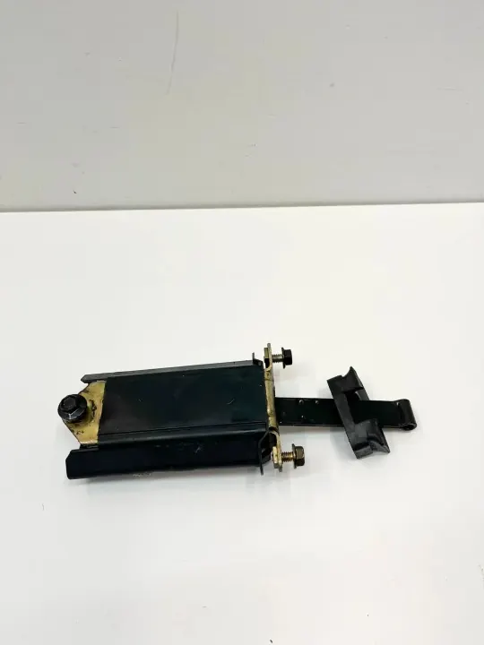 OEM A2017270430 Vasen Etuoven Pysäytin Mercedes SL R129 image 4