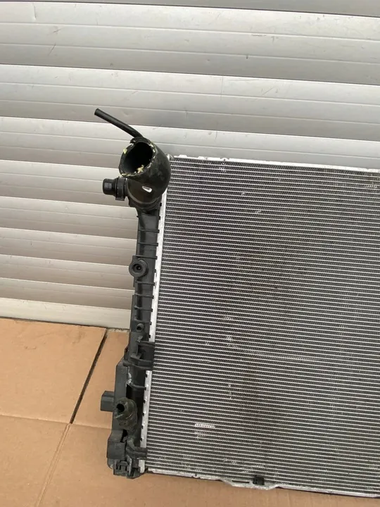 Radiador de agua BMW 5 G30 G31 6 G32 7 G11 G12 image 6