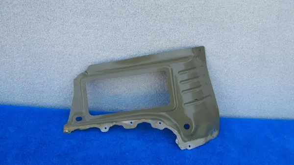 Panel de cinturón trasero derecho Tesla 3 OEM 1073694-00-F image 2