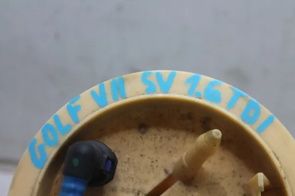 Brandstofpomp drijver VW Golf VII Sportsvan 1.6 TDI 14-18 OEM image 3