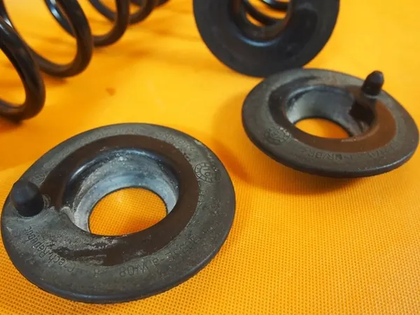 Audi TT 8S Set di Molle Posteriori 8s0511115cd image 5