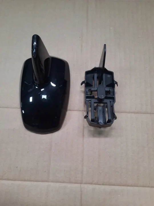 Capa antena Mercedes-Benz OEM A2128270228 - Usado image 2