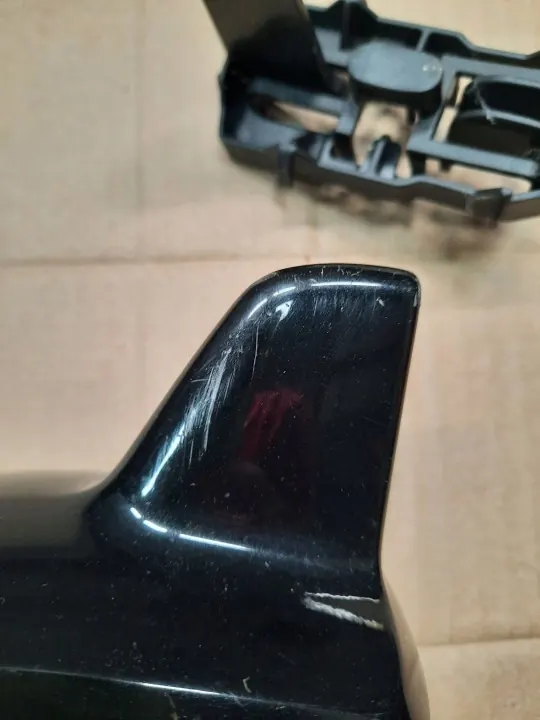 Capa antena Mercedes-Benz OEM A2128270228 - Usado image 3